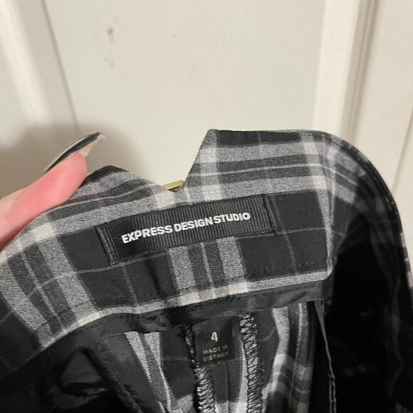 Express Womems Y2K Black Gray Plaid Mid Rise Pockets Straight Trouser Pants Sz 4 - Picture 2 of 8